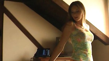 Masturbasi dengan video semi sex korea terbaru 2017 mainan di cam